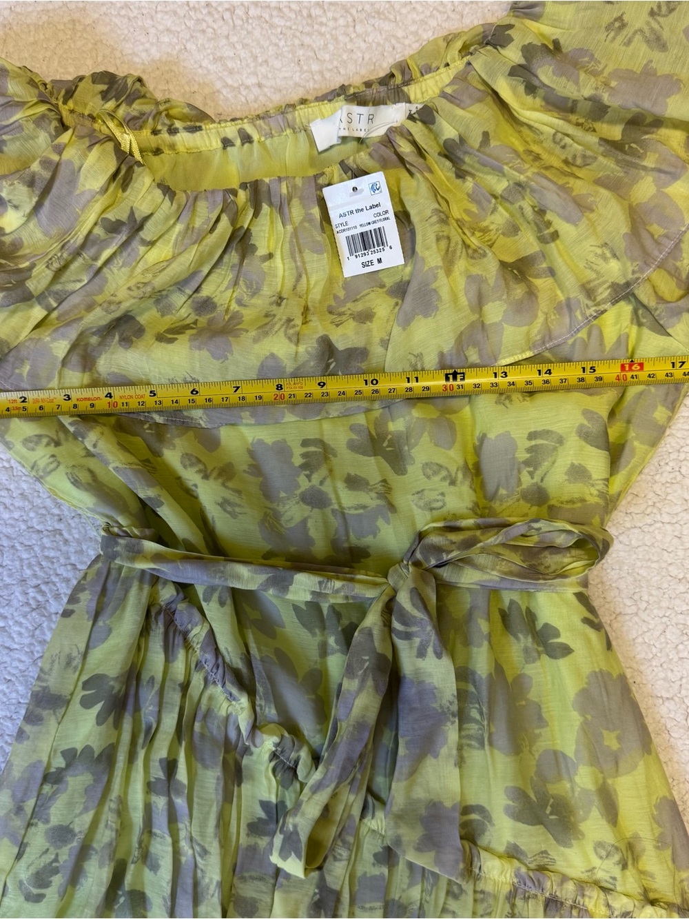 NWT ASTR the label Kaylani Floral Yellow Maxi Dress Off Shoulder Size Medium - Picture 9 of 13